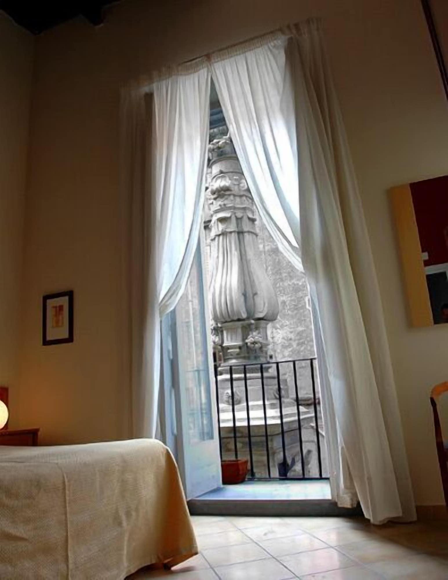 נאפולי Caravaggio Hotel מראה חיצוני תמונה