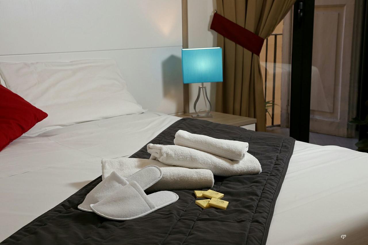 נאפולי Caravaggio Hotel מראה חיצוני תמונה