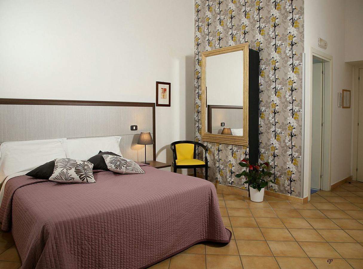 נאפולי Caravaggio Hotel מראה חיצוני תמונה